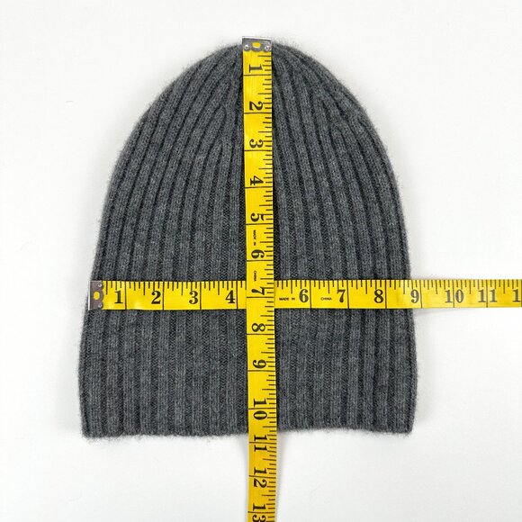 Like NEW! Tahari Cashmere Beanie - Picture 3 of 3